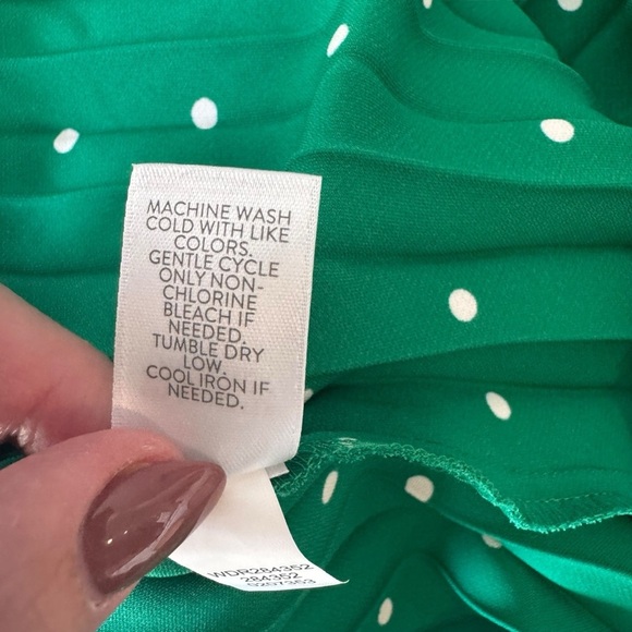 J.Jill - NWT Wearever Collection Green Polka Dot Pleated Shirt Dress Sz MP - Picture 8 of 8